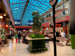  Представляем один из наших объектов: уникальный ТРК «Варшавский экспресс»